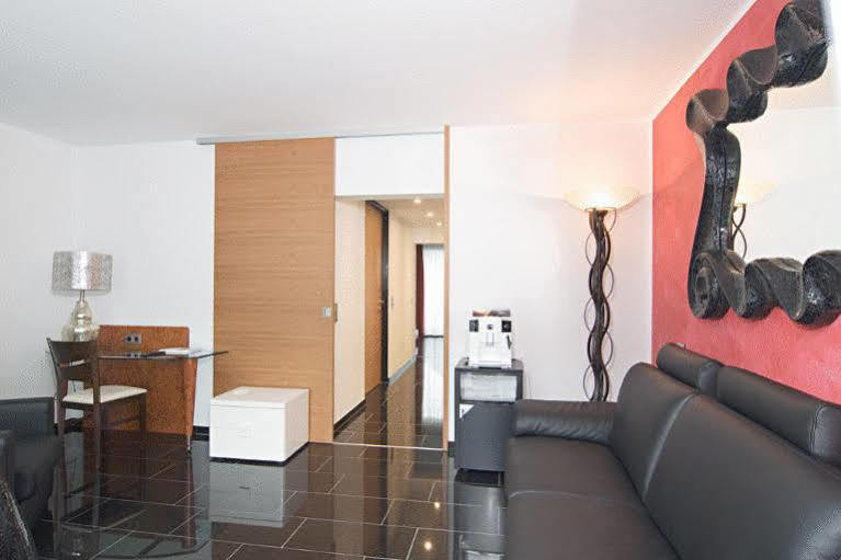 Maria Suite Am Dom Keulen Buitenkant foto
